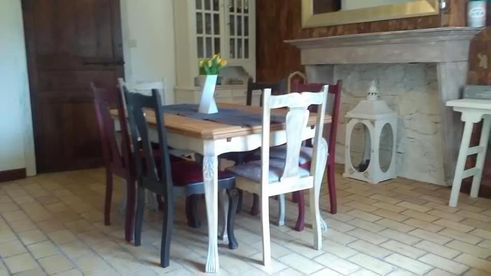 La Bourgseigneurie Hotel Bourseigne-Vieille Ngoại thất bức ảnh